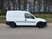 Used Vauxhall Combo 75 HP (55 kW) 2007 White MPV