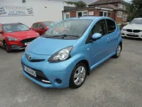 Used Toyota Aygo Style 68 HP (50 kW) 2013 Blue Hatchback