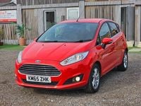 Used Ford Fiesta Zetec 100 HP (73 kW) 2015 Red Hatchback