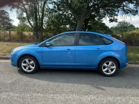 Used Ford Focus Zetec 2010 Blue Hatchback