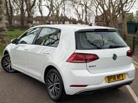 Used VW Golf VII SE 125 HP (91 kW) 2018 White Hatchback