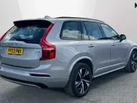 Begagnad Volvo XC90 Plus 235 HK (172 kW) 2023 Silver SUV