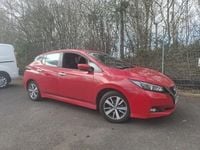 Begagnad Nissan Leaf Acenta 110 kW (150 HK) 2021 Röd Halvkombi