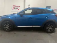 Second-hand Mazda CX-3 Inclusive 105 CP (77 kW) 2017 Albastru SUV