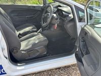 Used Ford Fiesta 2015 White Van