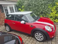 Used Mini Cooper D Hatch 110 HP (80 kW) 2013 Red Hatchback