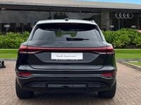 Begagnad Audi Q6 e-tron Advanced 185 kW (252 HK) 2025 Svart SUV