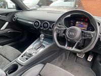 Used Audi TT Roadster S-Line 245 HP (180 kW) 2021 White Cabriolet