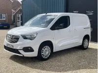Begagnad Vauxhall Combo 100 HK (73 kW) 2023 Vit Minibuss