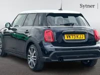 Usado Mini Cooper Exclusive 134 CV (98 kW) 2023 Negro Utilitario