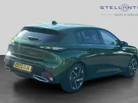 Used Peugeot 308 Allure Premium 129 HP (94 kW) 2023 Green Hatchback