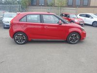 Used MG MG3 106 HP (77 kW) 2015 Red Hatchback