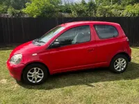 Used Toyota Yaris 68 HP (50 kW) 2001 Red Hatchback