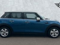 Begagnad Mini Cooper Classic 134 HK (98 kW) 2023 Blå Halvkombi