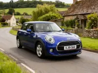 Used Mini Cooper Classic 136 HP (100 kW) 2019 Blue Hatchback