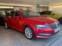 Gebraucht Skoda Superb SE L 150 PS (110 kW) 2020 Rot Kombi