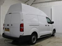 Used Vauxhall Vivaro S 100 HP (73 kW) 2023 White MPV