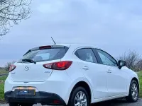Używany Mazda 2 2016 Biały Hatchback
