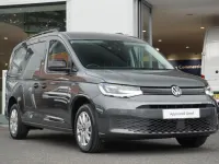 Usado VW Caddy Maxi Pro 122 HP (89 kW) 2024 Cinzento Monovolume