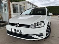 Used VW Golf VII SE 115 HP (84 kW) 2018 White Estate