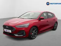 Used Ford Focus ST 280 HP (205 kW) 2023 Red Hatchback