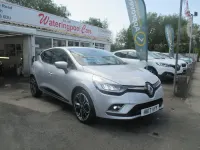 Used Renault Clio Signature 2017 Silver Hatchback