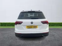 Usado VW Tiguan Active 150 HP (110 kW) 2022 Branco SUV
