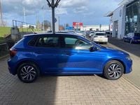 Used VW Polo Life 95 HP (69 kW) 2024 Blue Hatchback