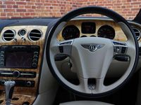 Begagnad Bentley Continental 600 HK (441 kW) 2009 Blå Sedan