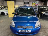 Used Toyota Yaris 68 HP (50 kW) 2002 Blue Hatchback