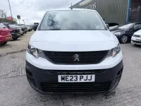 Usado Peugeot Partner Premium 131 HP (96 kW) 2023 Branco Monovolume