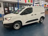 Used Vauxhall Combo 100 HP (73 kW) 2021 White MPV