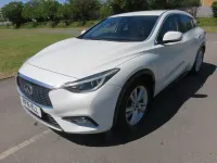 Used Infiniti Q30 Business Executive 109 HP (80 kW) 2016 White Hatchback