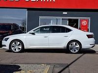 Used Skoda Superb SE L Executive 150 HP (110 kW) 2018 White Hatchback