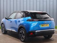 Second-hand Peugeot e-2008 GT 98 kW (134 CP) 2023 Albastru SUV