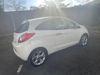 Używany Ford Ka Titanium 69 KM (50 kW) 2011 Biały Hatchback
