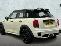 Used Mini Cooper S Hatch 189 HP (139 kW) 2019 White Hatchback