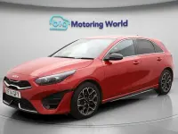 Usado Kia Ceed GT-Line 138 HP (101 kW) 2025 Vermelho Citadino