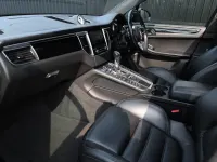 Used Porsche Macan Turbo 400 HP (294 kW) 2017 Black SUV