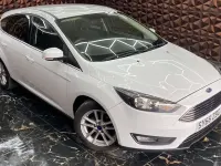 Used Ford Focus Zetec 125 HP (91 kW) 2016 White Hatchback