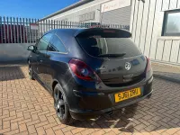 Used Vauxhall Corsa SRi 100 HP (73 kW) 2011 Black Hatchback