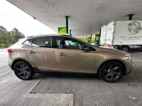 Used Volvo V40 115 HP (84 kW) 2014 Bronze Hatchback