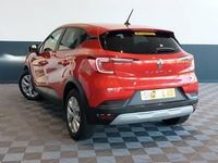 Used Renault Captur Iconic 140 HP (102 kW) 2022 Red SUV