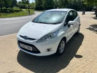 Used Ford Fiesta Zetec 94 HP (69 kW) 2012 White Hatchback