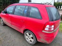 Used Vauxhall Zafira 115 HP (84 kW) 2013 Red MPV