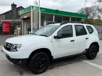 Used Dacia Duster Ambiance 110 HP (80 kW) 2017 White SUV
