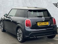 Usado Mini Cooper Exclusive 134 HP (98 kW) 2023 Preto Citadino