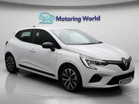 Używany Renault Clio V Evolution 145 KM (106 kW) 2023 Biały Hatchback