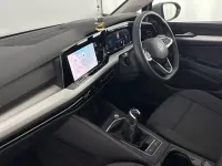 Usado VW Golf VIII Life 150 HP (110 kW) 2023 Cinzento Citadino