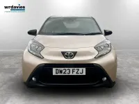 Used Toyota Aygo X 72 HP (52 kW) 2023 Ginger beige bi tone SUV